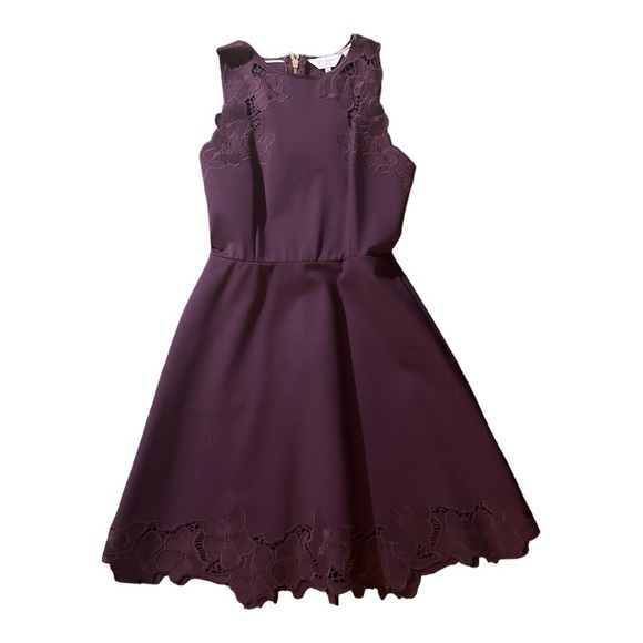 TED BAKER EMMONA EMBROIDERED SKATER DRESS IN BURGUNDY• Size M - Picture 2 of 6